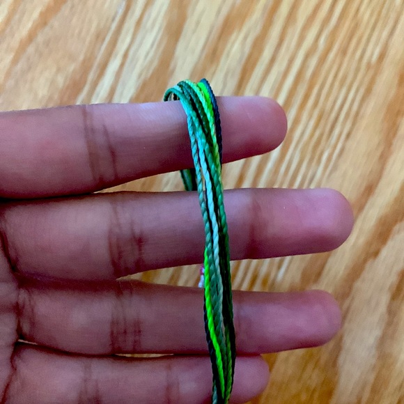 Pure Vida Bracelets (pack of 6) with Bags (pack of 5) - Picture 7 of 8